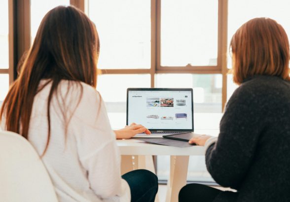 Beratungsunternehmen & Agenturen Beratungsunternehmen & Agenturen